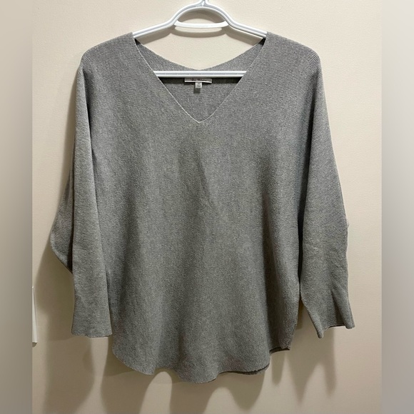 2/$20💕Sweaters 3 size M - Picture 4 of 4